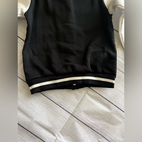 Toddler Boys Letter Patched Varsity Thermal Jacket (NEW without tags in bag) - Picture 9 of 11